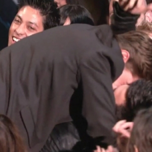 Taylor Lautner meleg szex