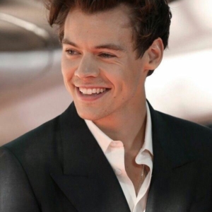 Harry Styles Nude Pics & NSFW Videos! ( Leaked )