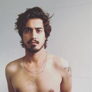 Victorious Porn - Avan Jogia Nude Pics & Leaked Masturbation VIDEO!